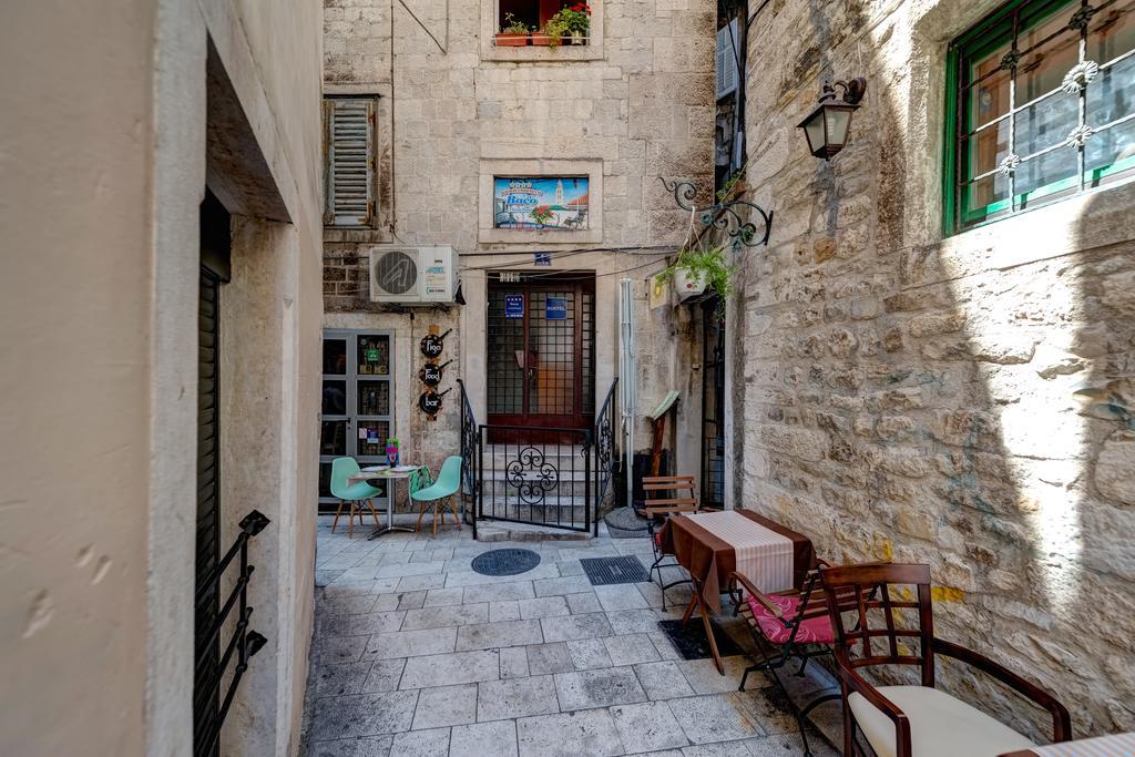 Temple Luxury Apartments & Rooms 斯普利特 外观 照片