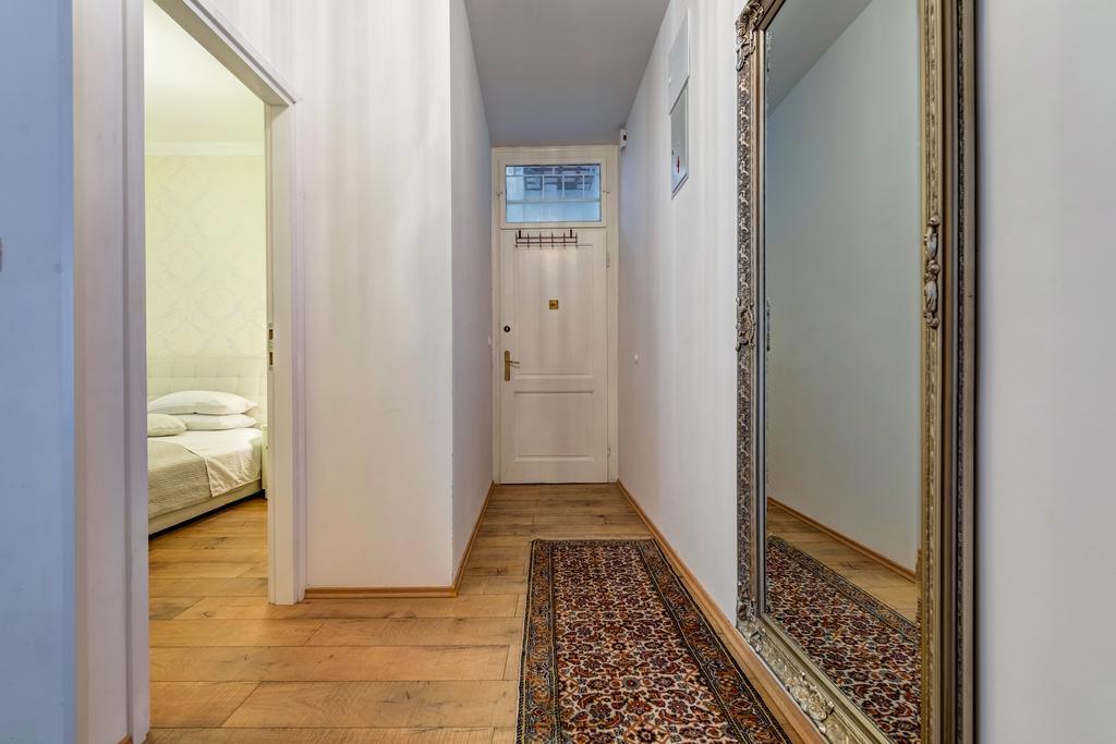 Temple Luxury Apartments & Rooms 斯普利特 外观 照片