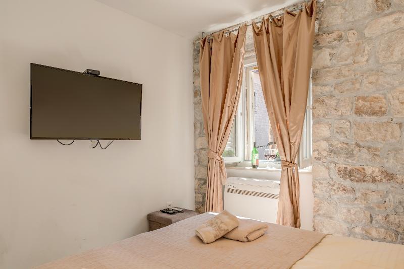 Temple Luxury Apartments & Rooms 斯普利特 外观 照片